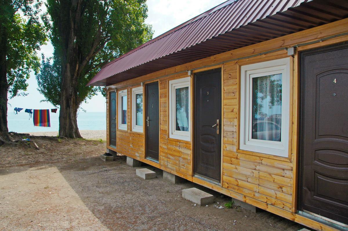 Guest House Tri Topolya Lidzava Ngoại thất bức ảnh