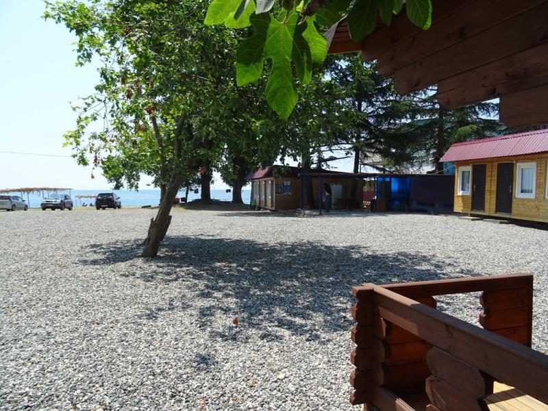 Guest House Tri Topolya Lidzava Ngoại thất bức ảnh
